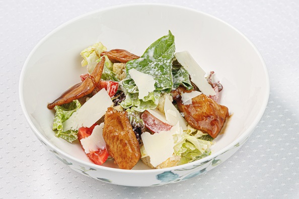 Цезарь с курицей