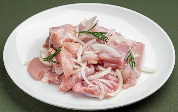 Полуфабрикат Шашлык из куриного бедра 500г мяса